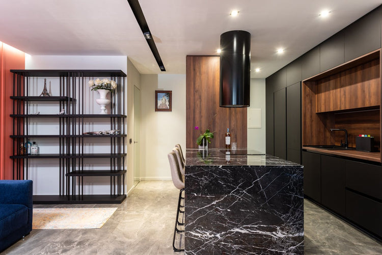 Custom Cabinets vs. Pre-Fab: What Fort Lauderdale Homeowners Should Know